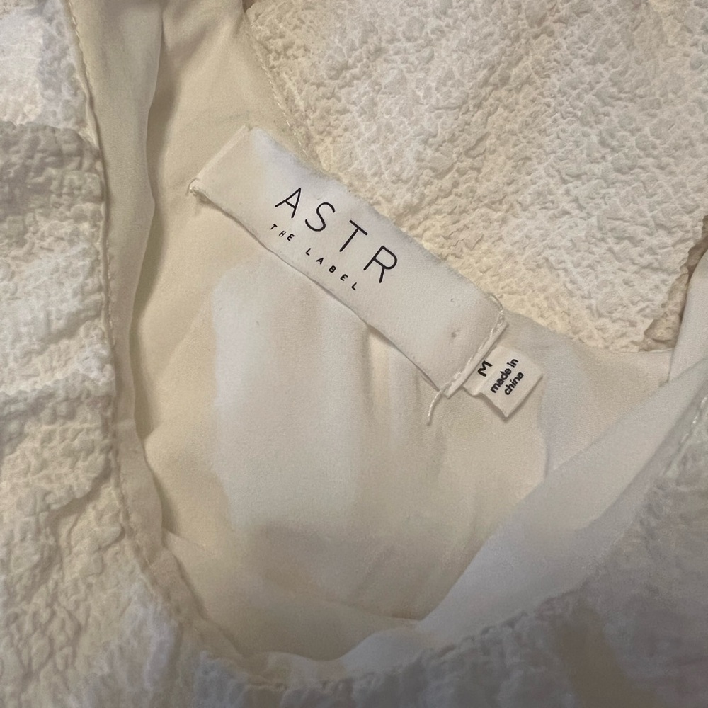 ASTR gauze crepe puff sleeve white midi - Picture 4 of 7